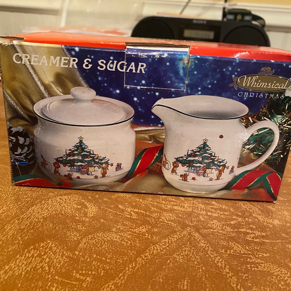 Christmas Cream and Sugar Set